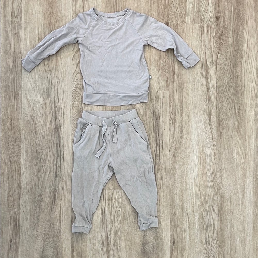 Kyte Baby Bamboo Jersey Long Sleeve Top and Jogger Set